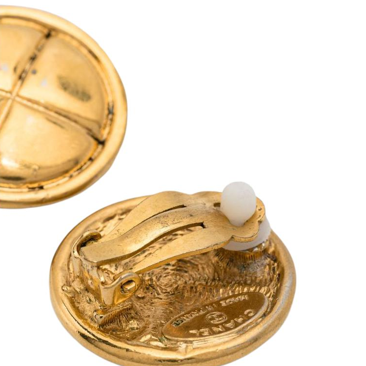 CHANEL 1980s Quilted effect Clip on Earrings