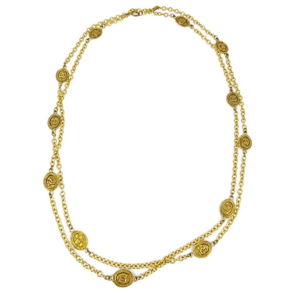 CHANEL 1990 2000s Medallion Chain Necklace