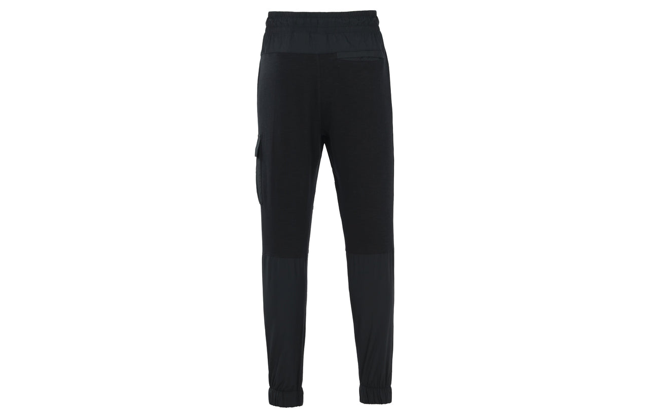 بنطال رياضي رجالي كاجوال من Nike Slim Fit Cargo باللون الأسود BV3095-011