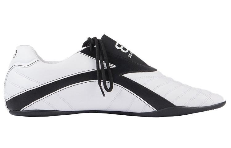 حذاء رياضي Balenciaga Zen باللونين الأبيض والأسود 617540W2CG19010