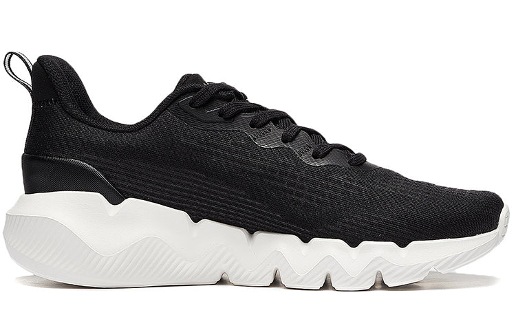(WMNS) Li-Ning Lingdong 'Black White' ARST046-1