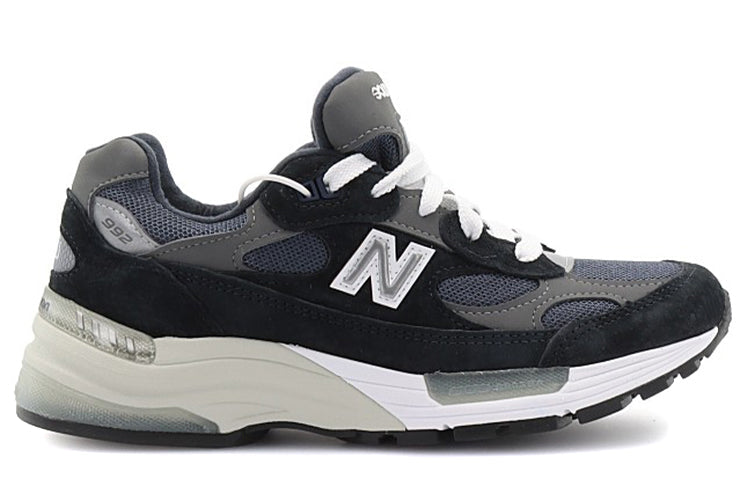حذاء New Balance 992 صنع في الولايات المتحدة الأمريكية "رمادي داكن" M992GG