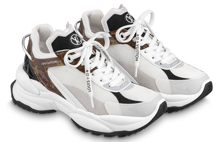 (WMNS) حذاء رياضي Run Away من LOUIS VUITTON باللون البيج والبني 1A9VWV