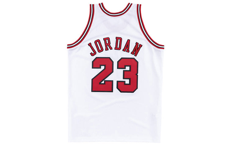 Mitchell & Ness NBA Authentic Jersey 1991-92 'Chicago Bulls Michael Jordan' 18398-CBUWHIT97MJO