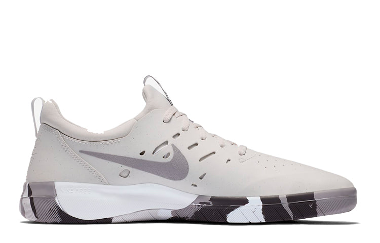 Nike Nyjah Free Premium SB 'Platinum Thunder Grey' AO0805-001