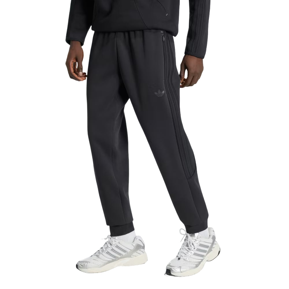 adidas Spacer Teamgeist 26 Cutline Cuffed Pants Asia Sizing 'Black' KT4443
