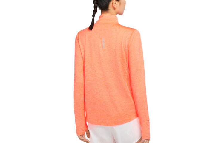 (WMNS) ملابس رياضية كاجوال للجري بنصف سحاب من Nike Element باللون البرتقالي الفاتح CU3221-854