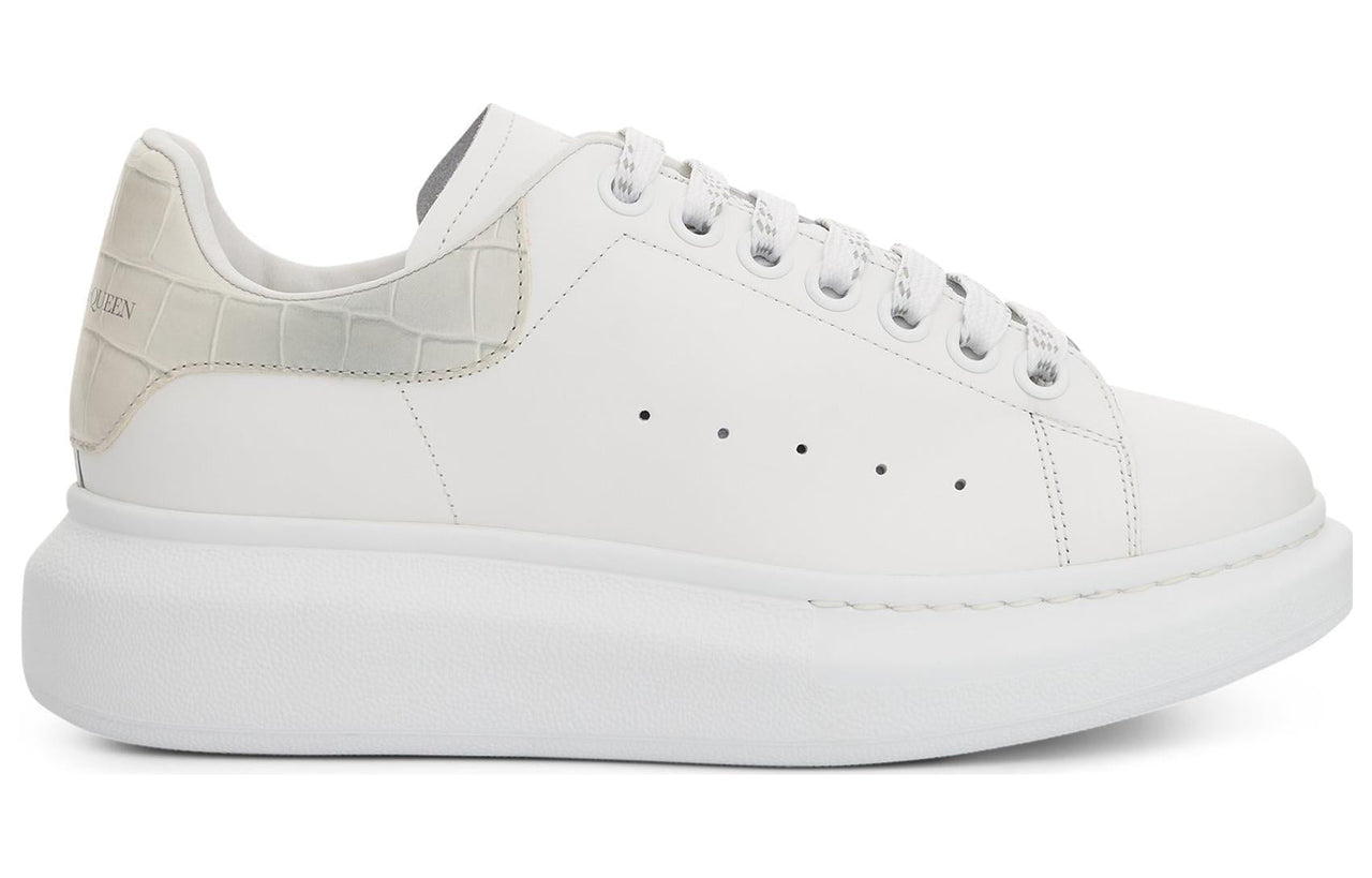 (WMNS) Alexander McQueen Oversized Low-Top Sneakers 'White Beige' 718233WICG68959
