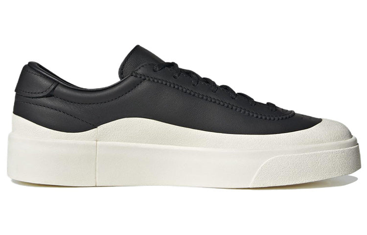 adidas Originals Nucombe H06383