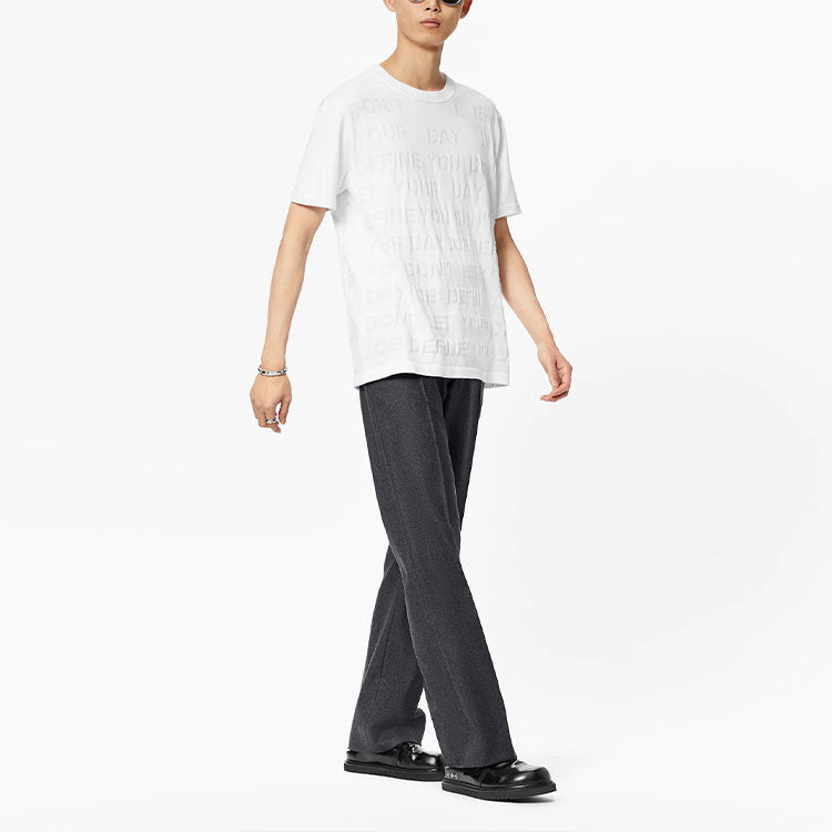 تيشيرت رجالي من LOUIS VUITTON SS21 بأكمام قصيرة وأحرف أبجدية باللون الأبيض 1A8WW9