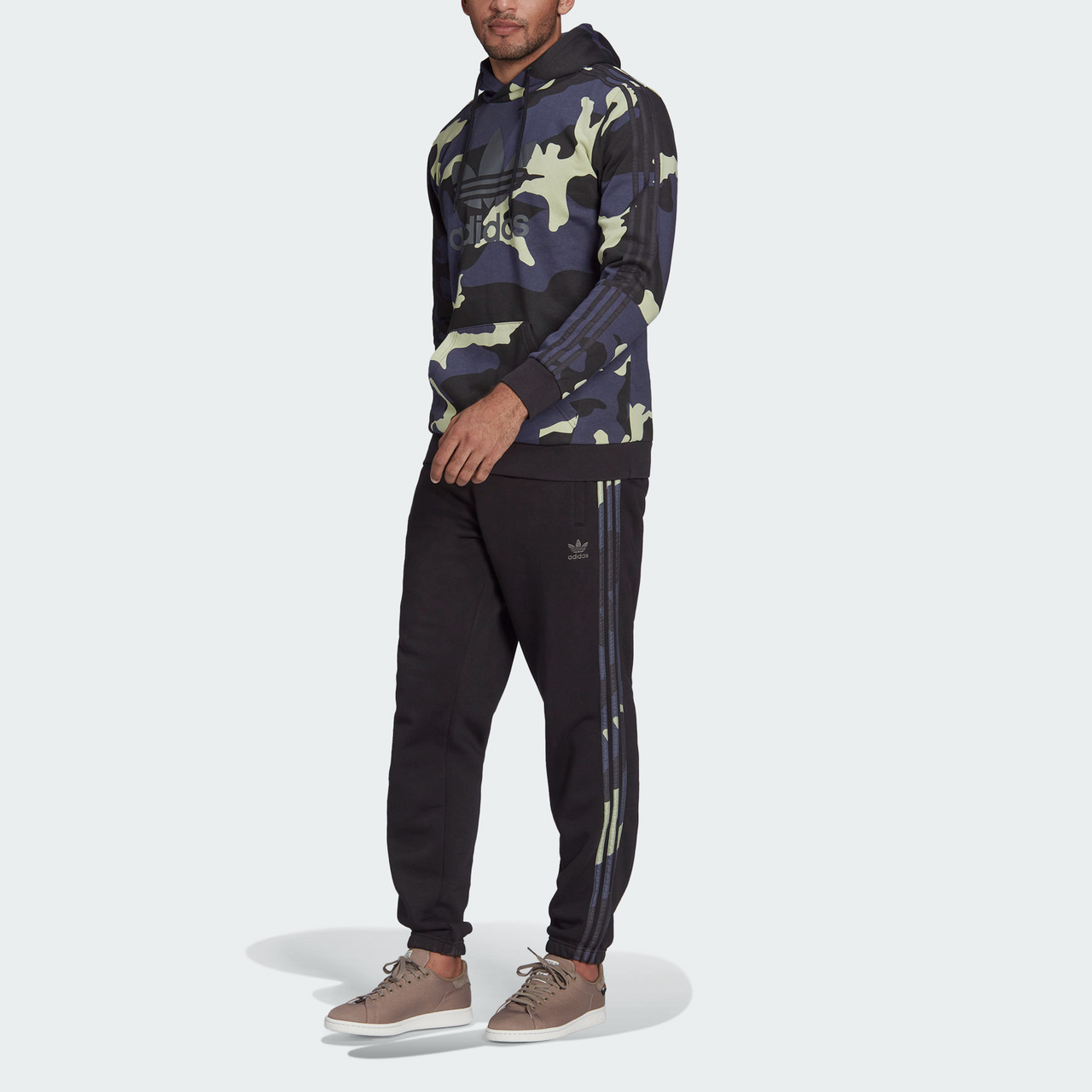 adidas Graphics Camo HF4882