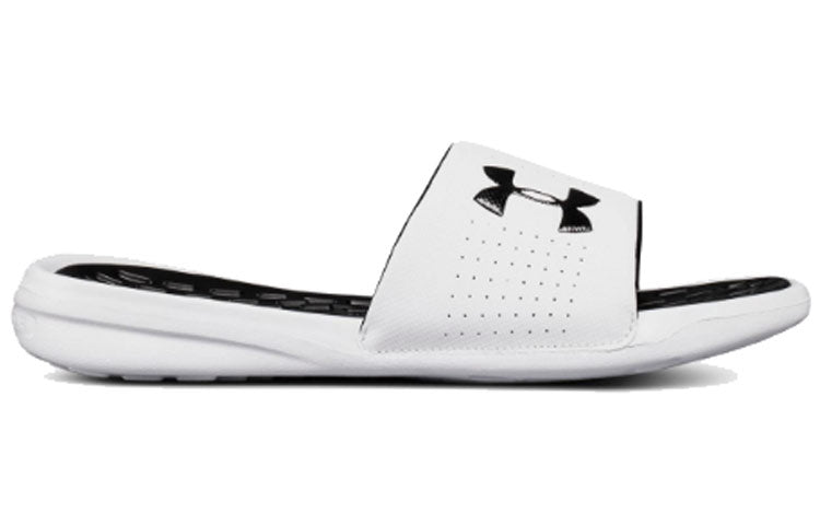 حذاء Playmaker ذو الحزام الثابت من Under Armour باللونين الأبيض والأسود 3000061-102