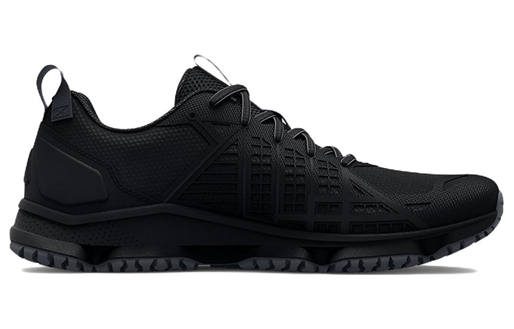 (WMNS) Under Armour Micro G Strikefast 'Black Pitch Grey' 3024954-001