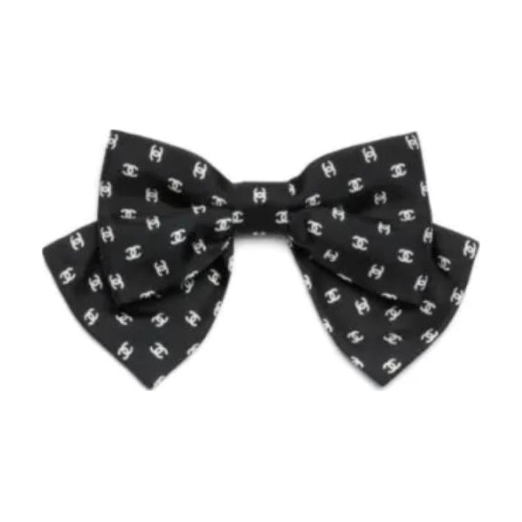 CHANEL - Hair Clips Unisex Black
