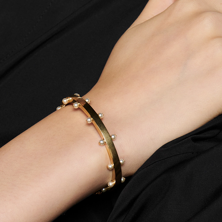 DIOR Metal Resin Pearl Bracelets Women's Gold