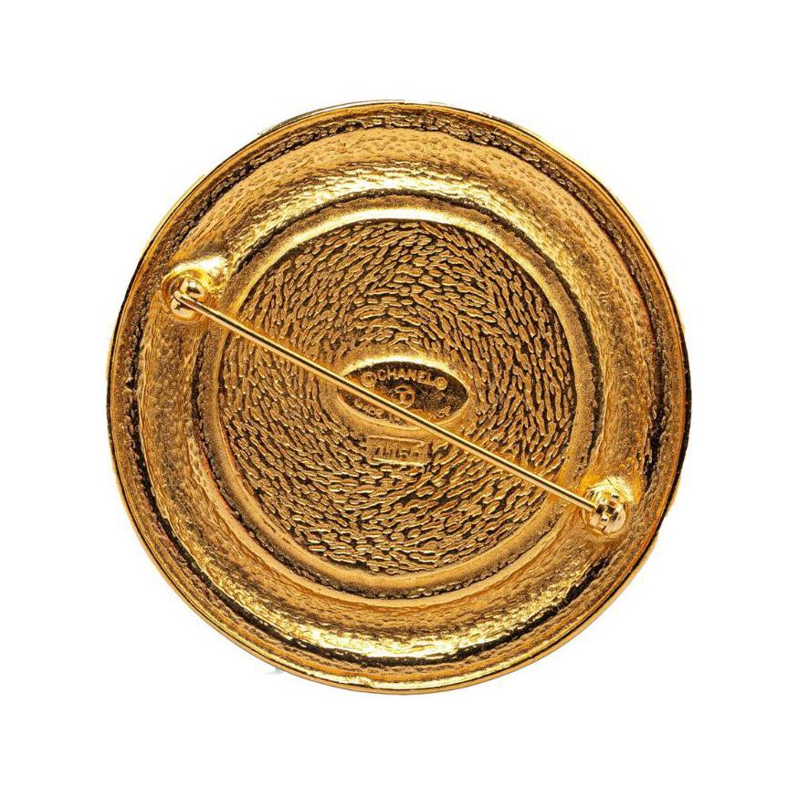 CHANEL 1990s Rue Cambon Medallion Brooch