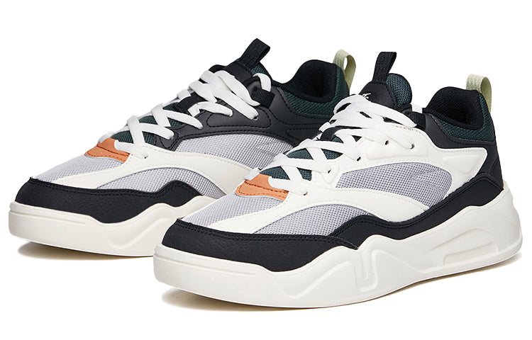 ANTA Leather Training Sneakers Low 'White Black' 112048045-3