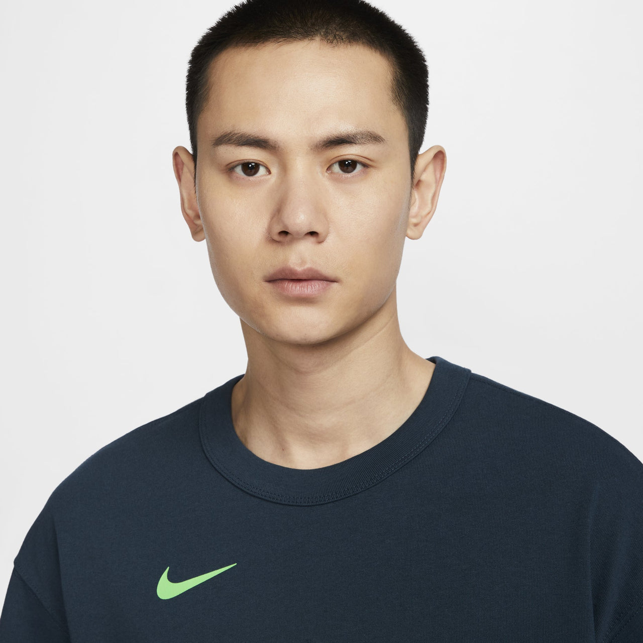 Nike LeBron Max90 Basketball T-Shirt Asia Sizing 'Navy' FZ8074-478
