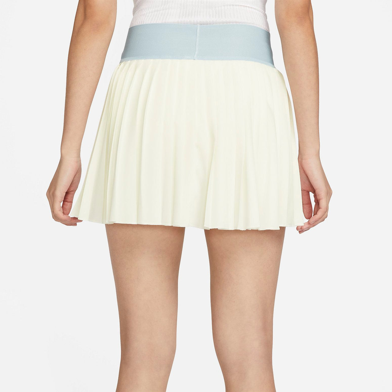 (WMNS) تنورة Nike Dri-FIT Advantage باللون الأبيض المخضر HF6596-134
