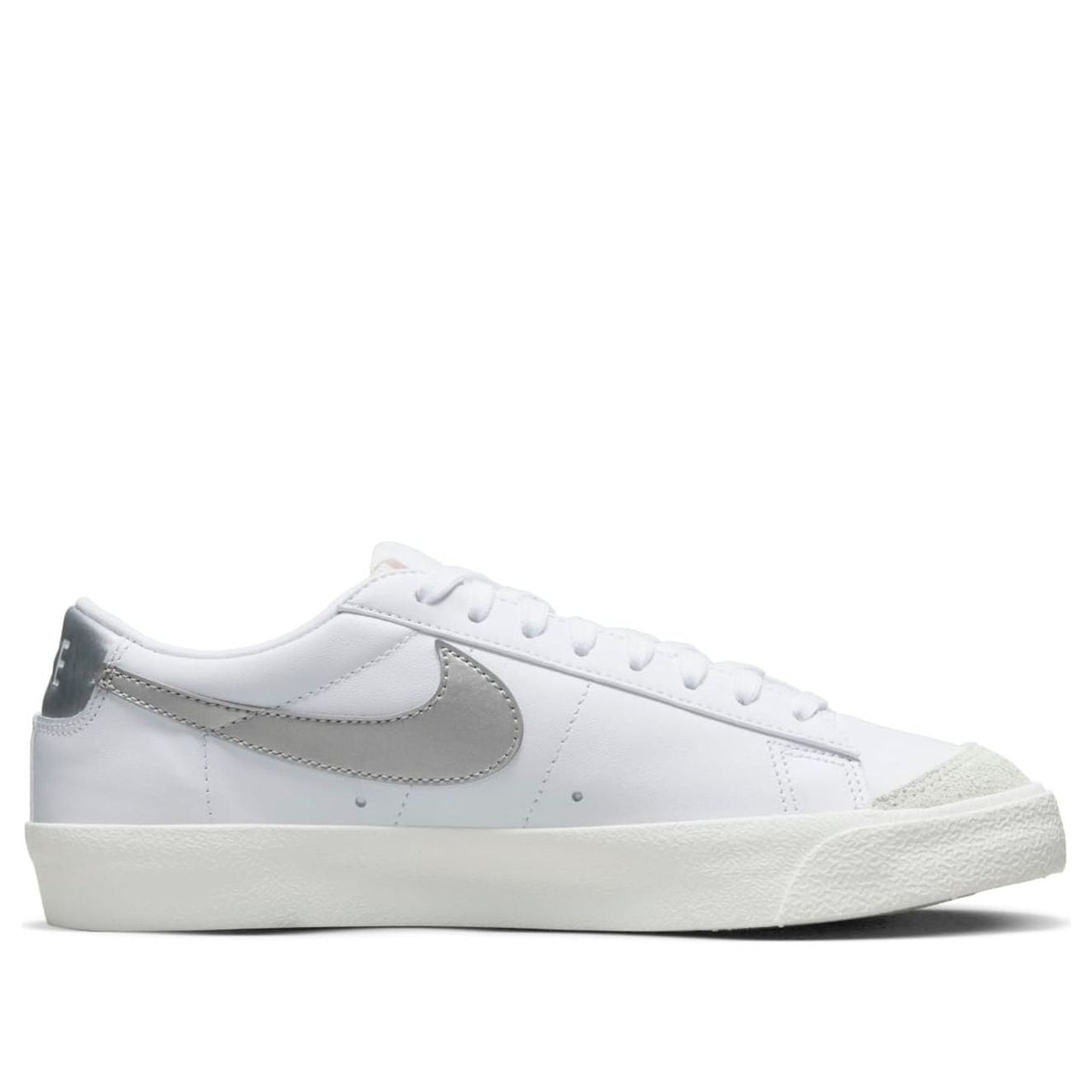 (WMNS) Nike Blazer Low '77 'White Metallic Silver' DC4769-113
