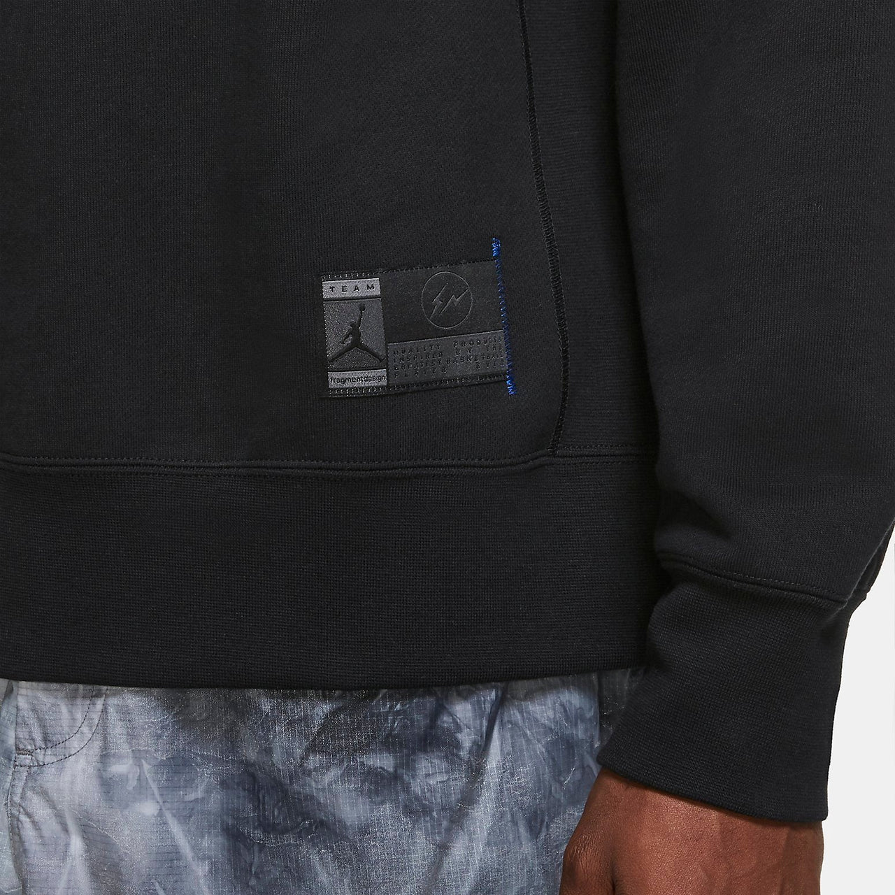 Air Jordan x Fragment Crewneck Sweatshirt 'Black Reflective Silver' DA2989-010
