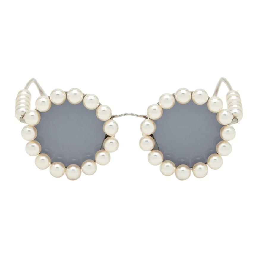 CHANEL 1993 Pearl trim Round frame Sunglasses