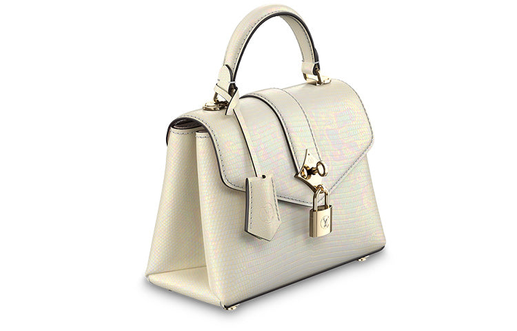 LOUIS VUITTON Rose Des Vents Lizard Leather Shoulder Bag Crossbody Bag Handbag Mini Women's White