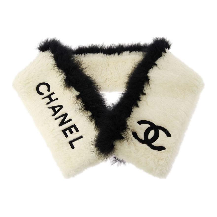 CHANEL 1990 2000s CC logo Stole