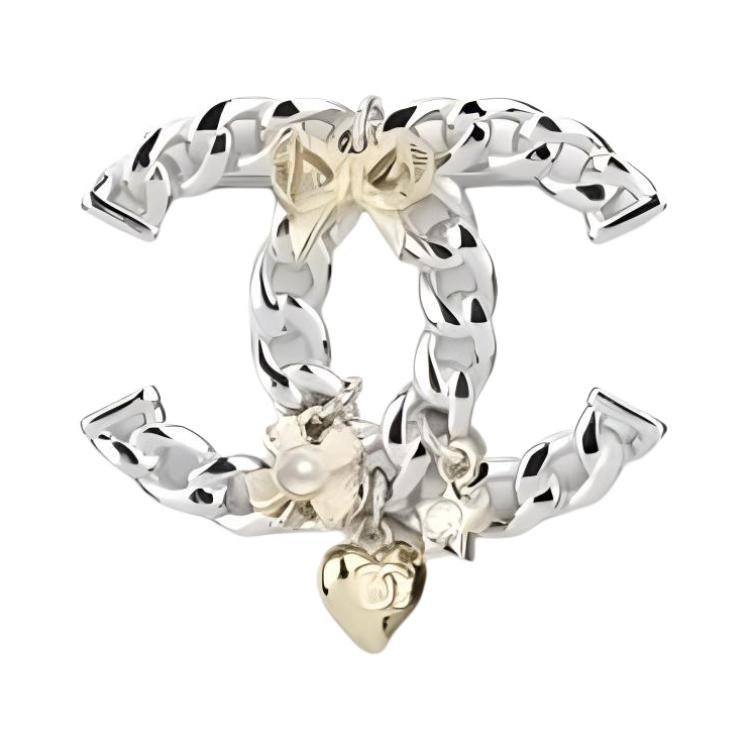 CHANEL - Brooches Women's Silver