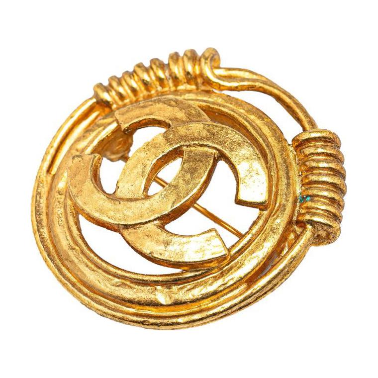 CHANEL 1994 Plated Cc Brooch Costume Brooch