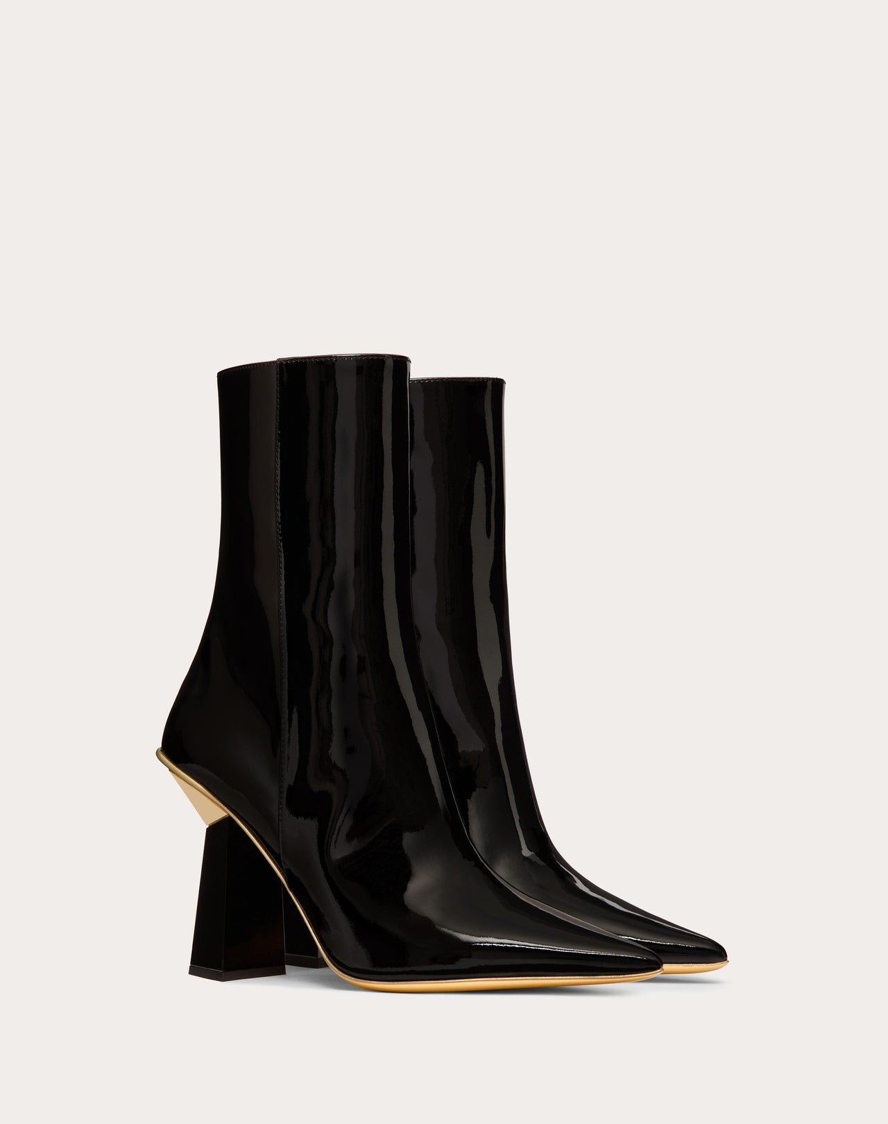 Valentino Garavani Black hyper one stud ankle boot in patent leather 105mm