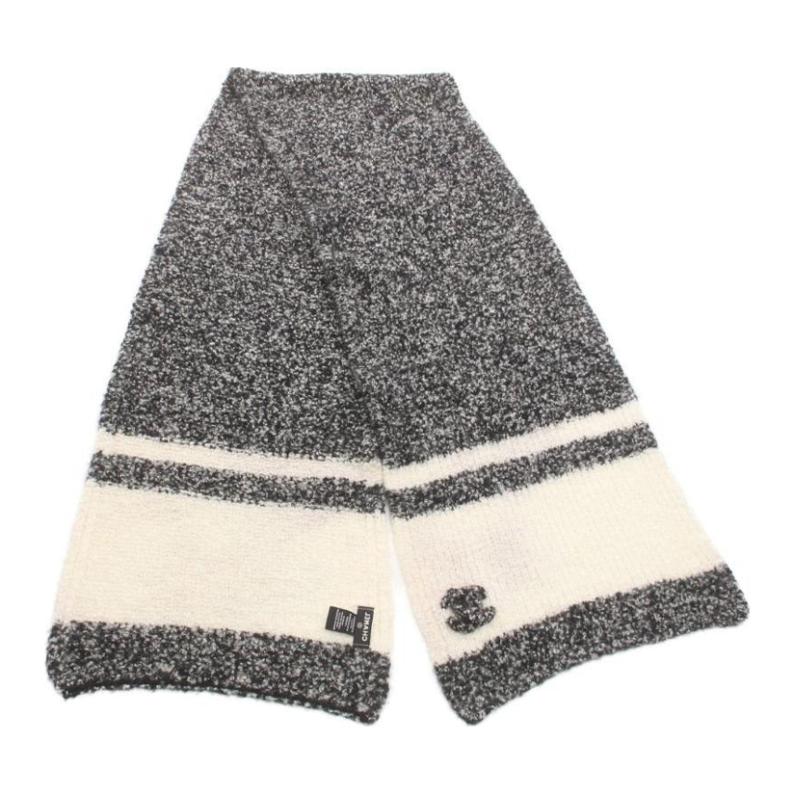 CHANEL 1986-1988 Cc Cashmere Scarf
