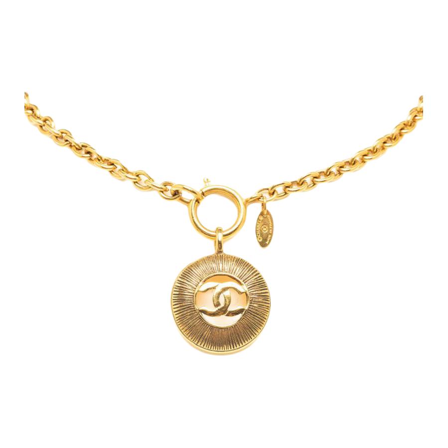 CHANEL 1970 1980 Plated Cc Round Pendant Necklace Costume Necklace