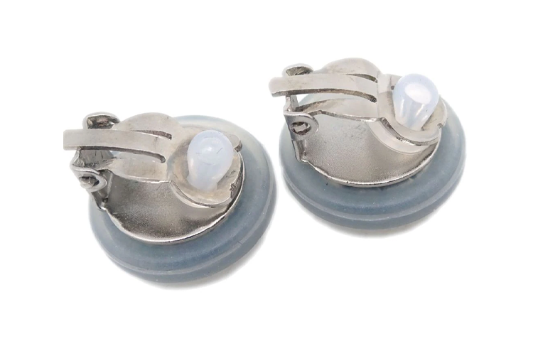 CHANEL 1999 Quilted Jelly Cc Logo Pierce Costume Earrings