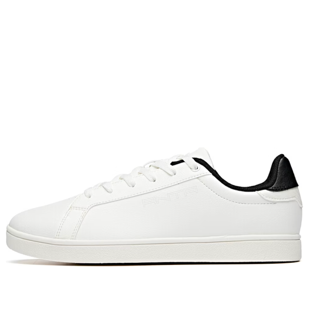 ANTA Life Series Sneakers 'White Black' 112018064-1