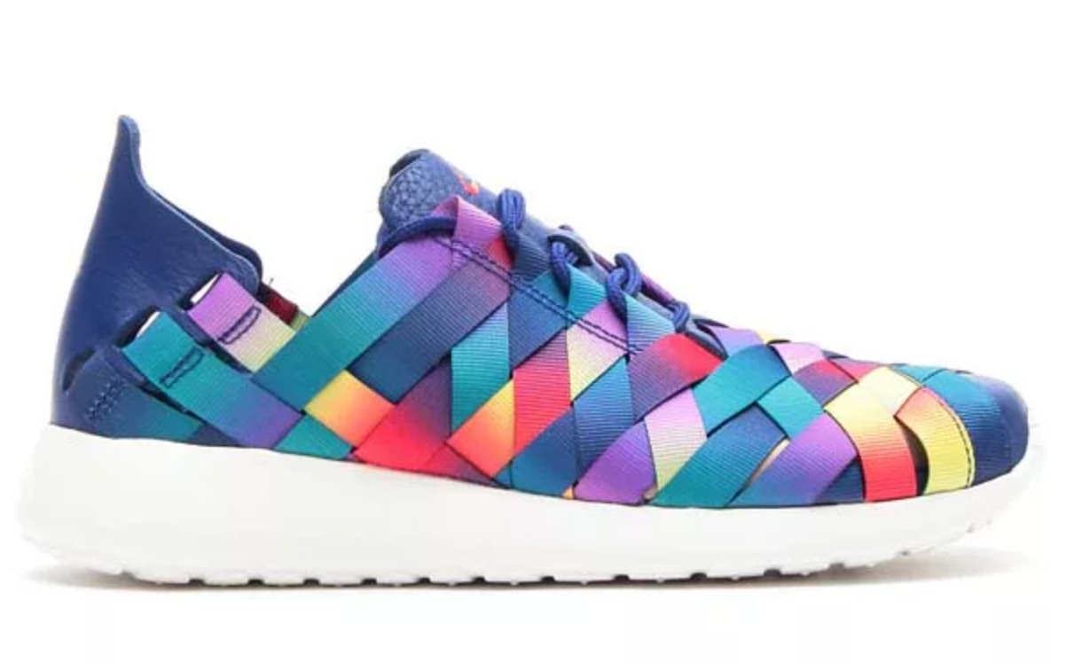 (WMNS) Nike Rosherun Woven Premium 555553-400