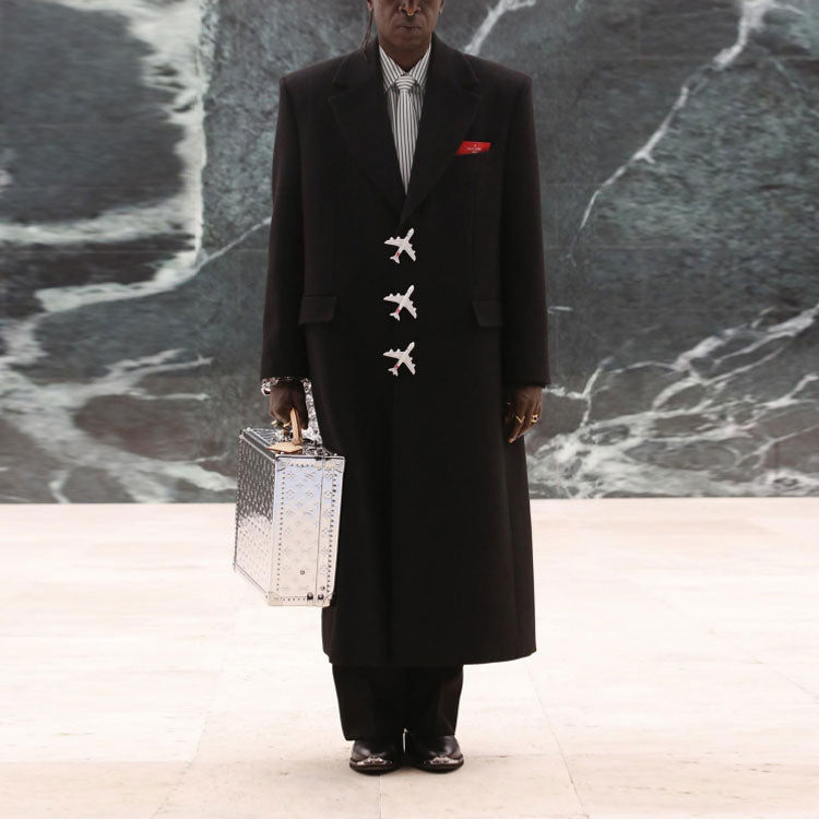 LOUIS VUITTON Extra Large Coat