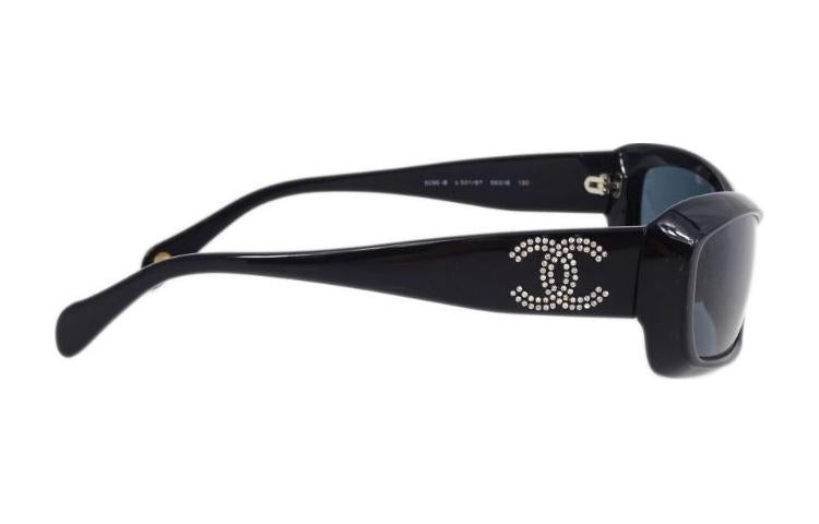 CHANEL 1990-2000s Cc Sunglasses