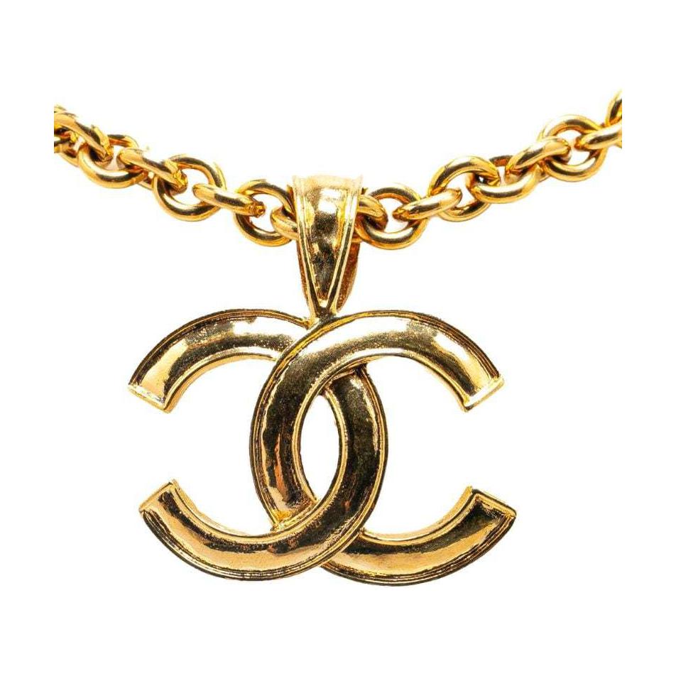 CHANEL 1996 Plated Cc Turn Lock Pendant Necklace Costume Necklace