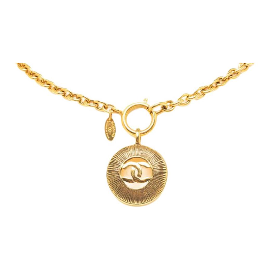 CHANEL 1970 1980 Plated Cc Round Pendant Necklace Costume Necklace