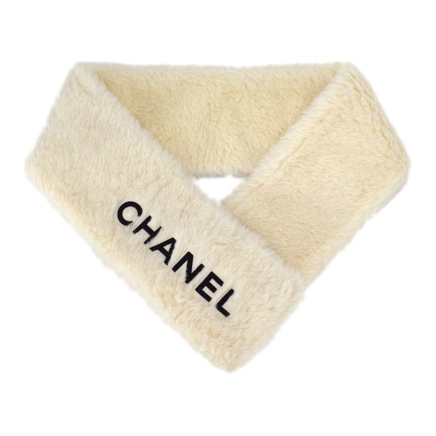 CHANEL 1994 Logo appliqué Shawl Scarf