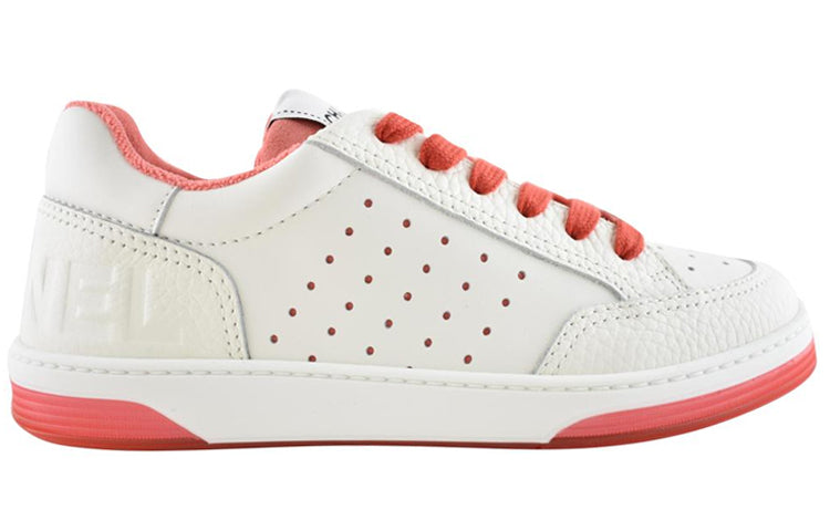 حذاء تزلج أنيق من مجموعة CHANEL 22P للنساء باللون الأبيض والأحمر