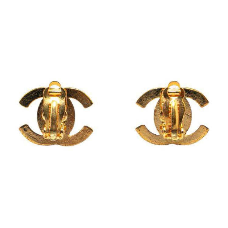 CHANEL 1997 Gold plated Turnlock Earrings