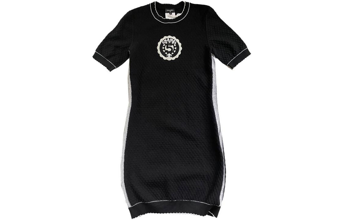 CHANEL 1986 1988 Nº5 Intarsia knit Dress