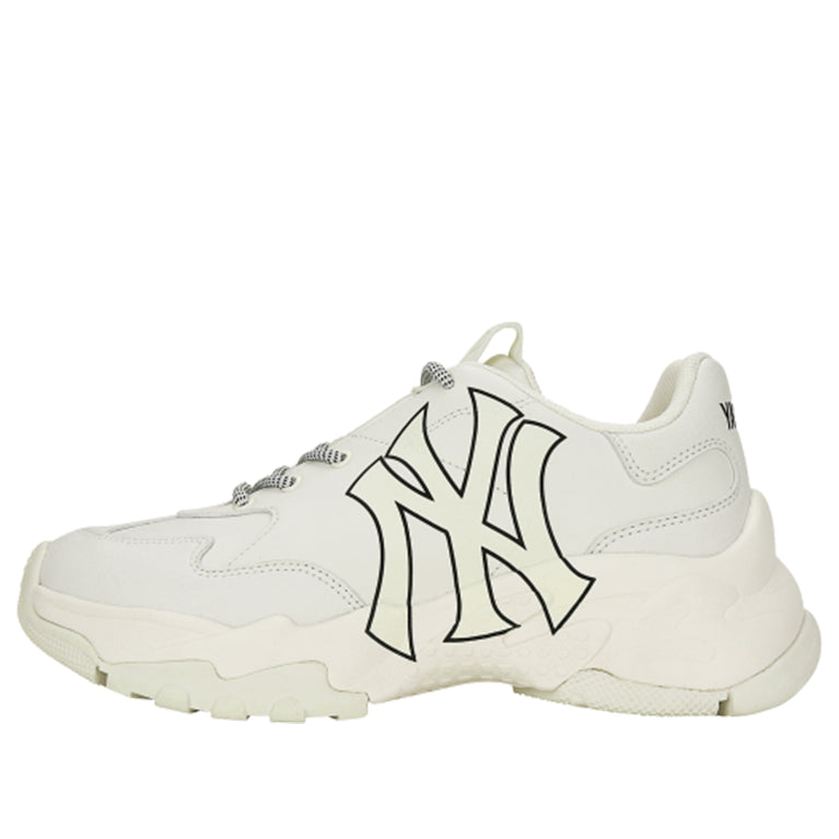 MLB x Disney Bigball Chunky Yankees 'White Black' 32SHCK941-50I