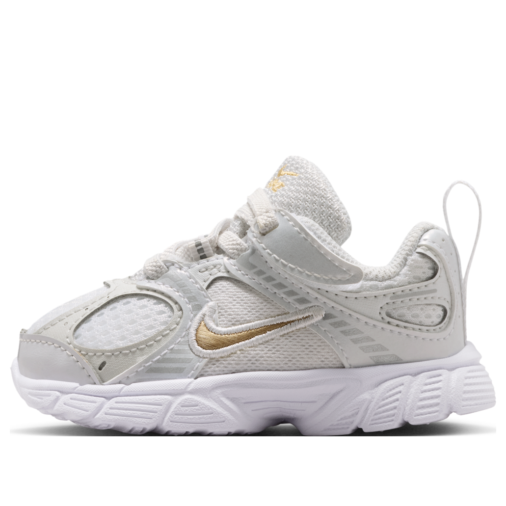 (TD) Nike V5 RNR 'White Metallic Silver Photon Dust' HQ6413-104