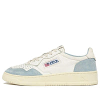 (WMNS) AUTRY Medalist Low Goatskin and Suede 'Light Blue' AULW-GS26