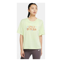 (WMNS) AS W NK DF B. GARDEN SS Tee LIME ICE DM7913-303