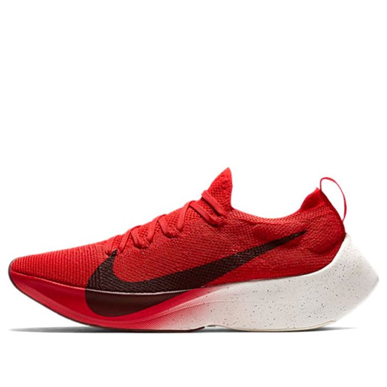 حذاء Nike Vapor Street Flyknit باللون الأحمر الجامعي AQ1763-600