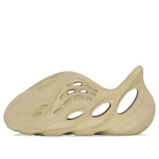 (TD) adidas Yeezy Foam Runner 'Desert Sand' HP5338